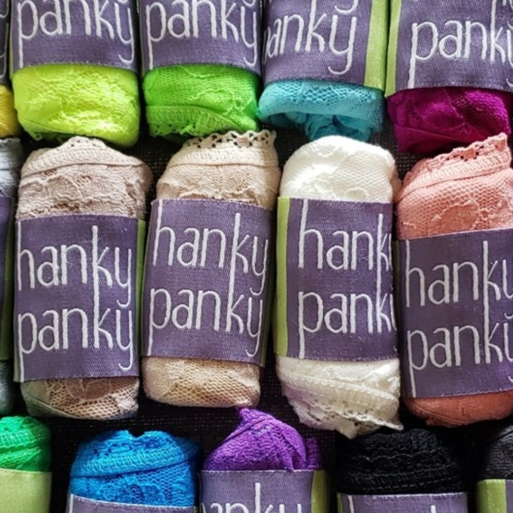 HANKY PANKY Signature Lace Low Rise Thong